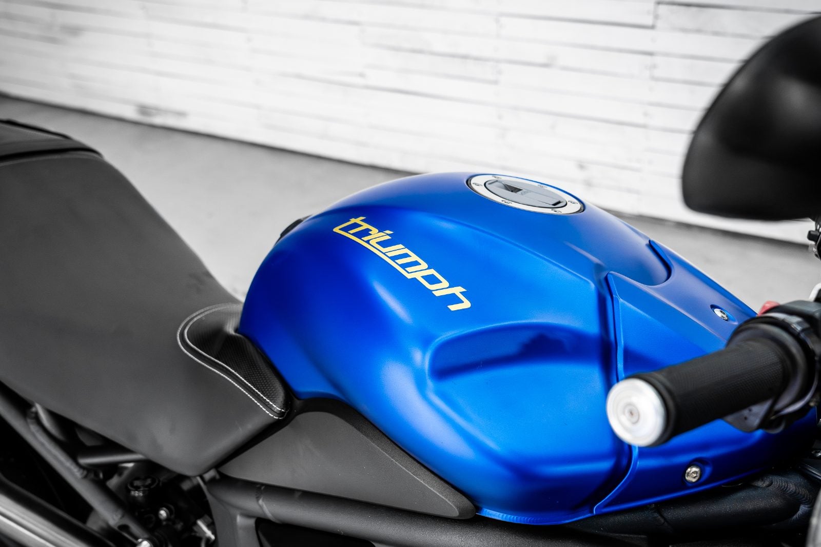 2014 Triumph Speed Triple 1050 ABS in Satin Blue - fuel tank detail