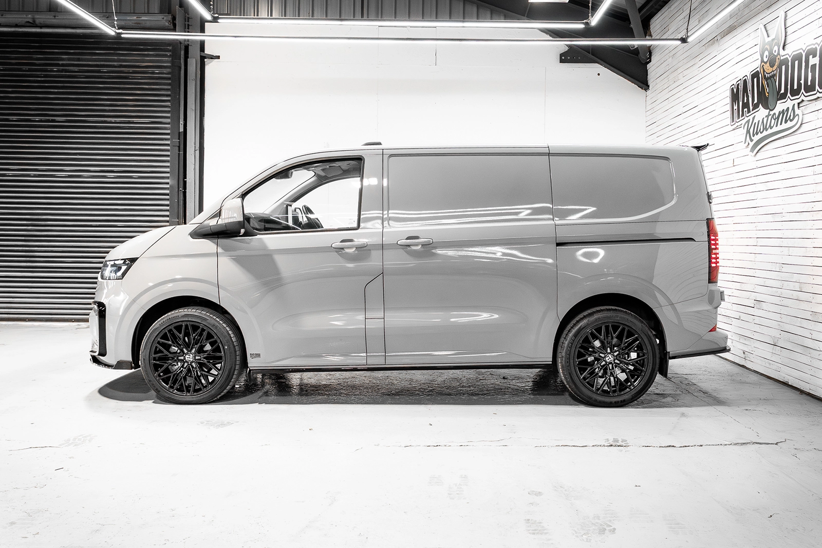 2026 Volkswagen Transporter T28 Panel Van - Image 26