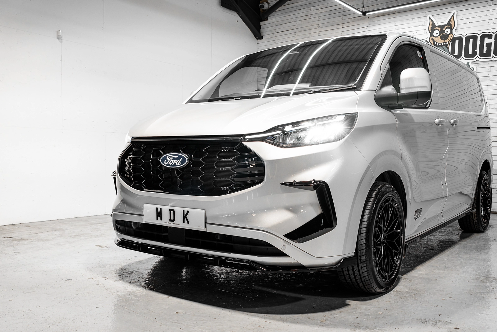 2024 Ford Transit Custom - Image 13