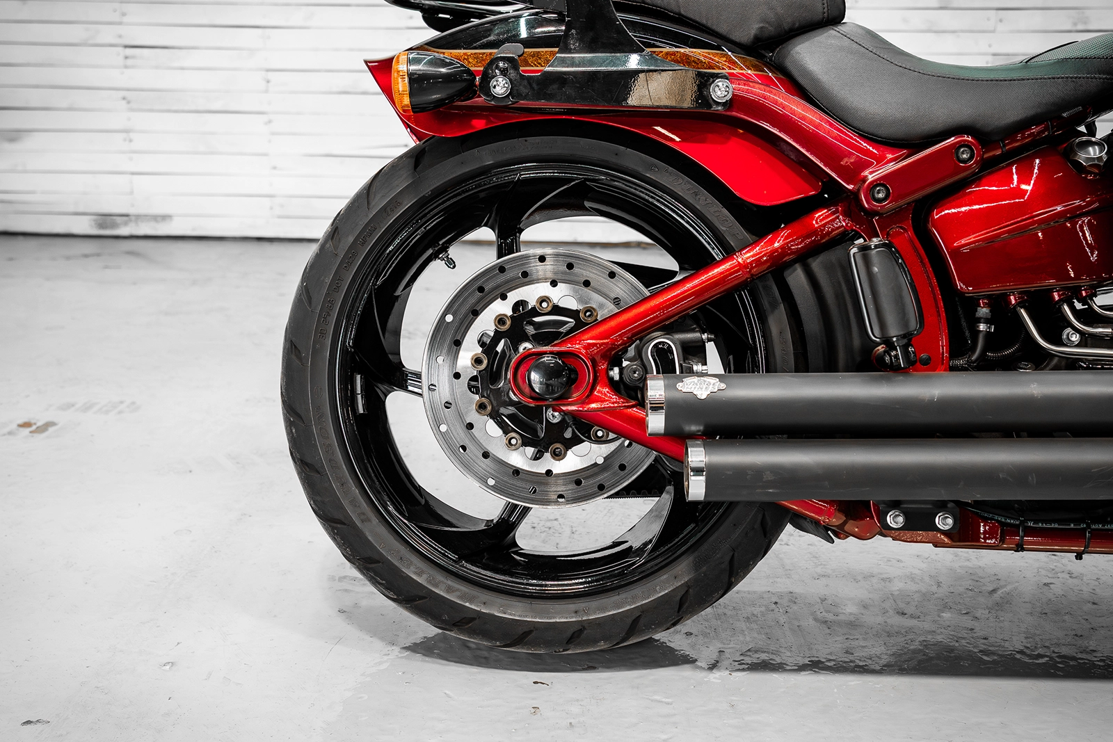 2016 Harley-Davidson CVO Pro Street Breakout - Image 28