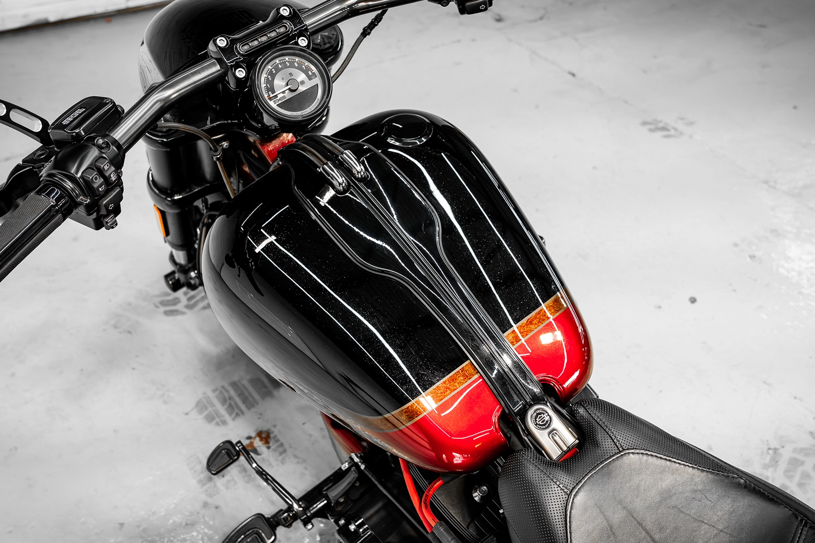 2016 Harley-Davidson CVO Pro Street Breakout - Image 10