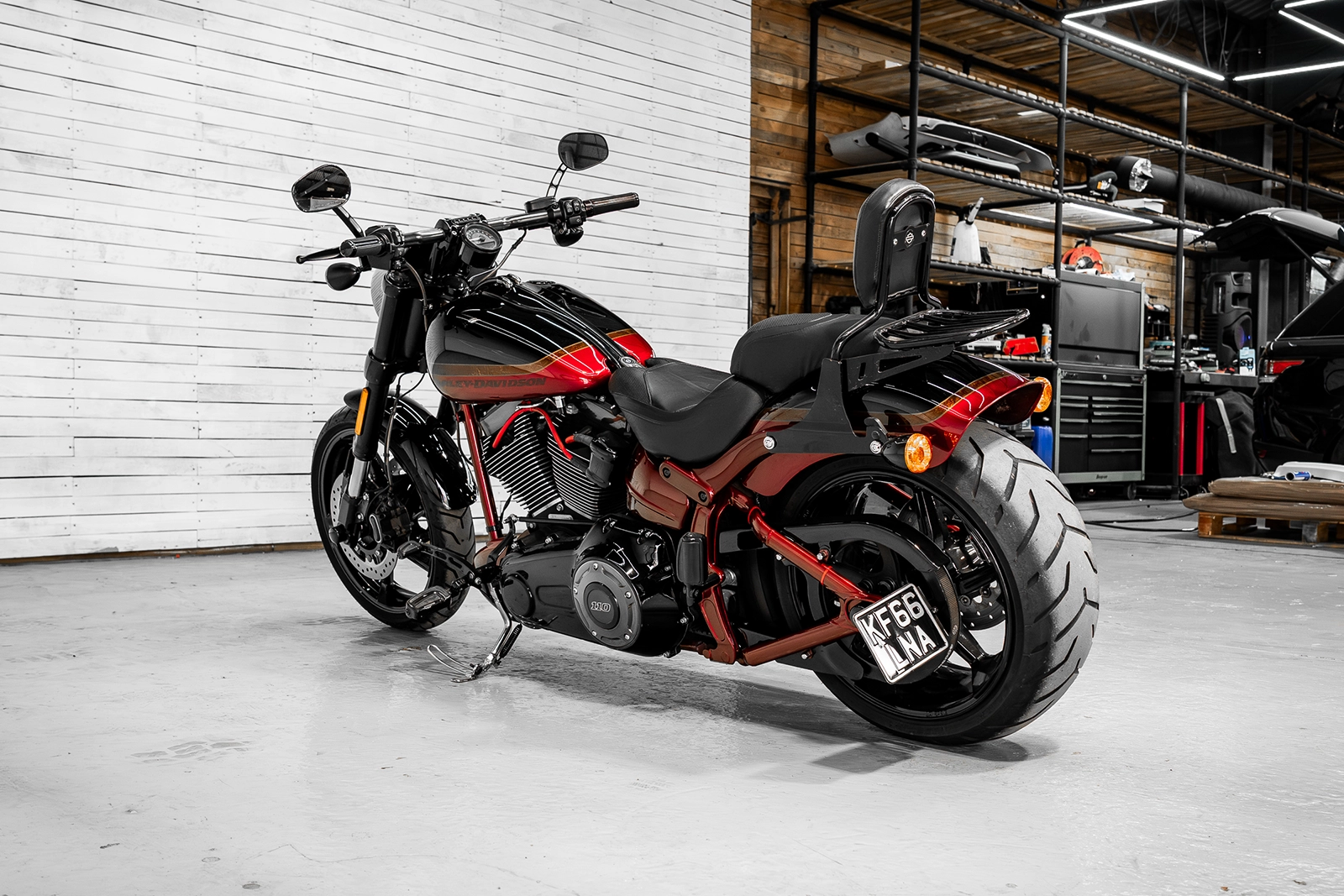 2016 Harley-Davidson CVO Pro Street Breakout - Image 40